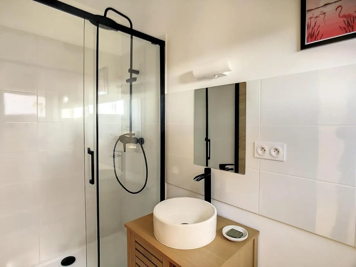 Appartement Aux Salins Du Lion Vitrolles  Daire